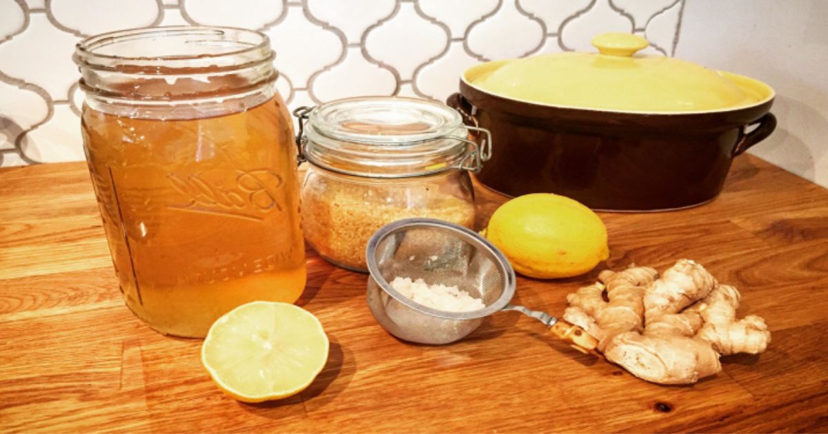 L’eau au citron la boisson la plus saine pour brûler les graisses du foie du ventre et des hanches