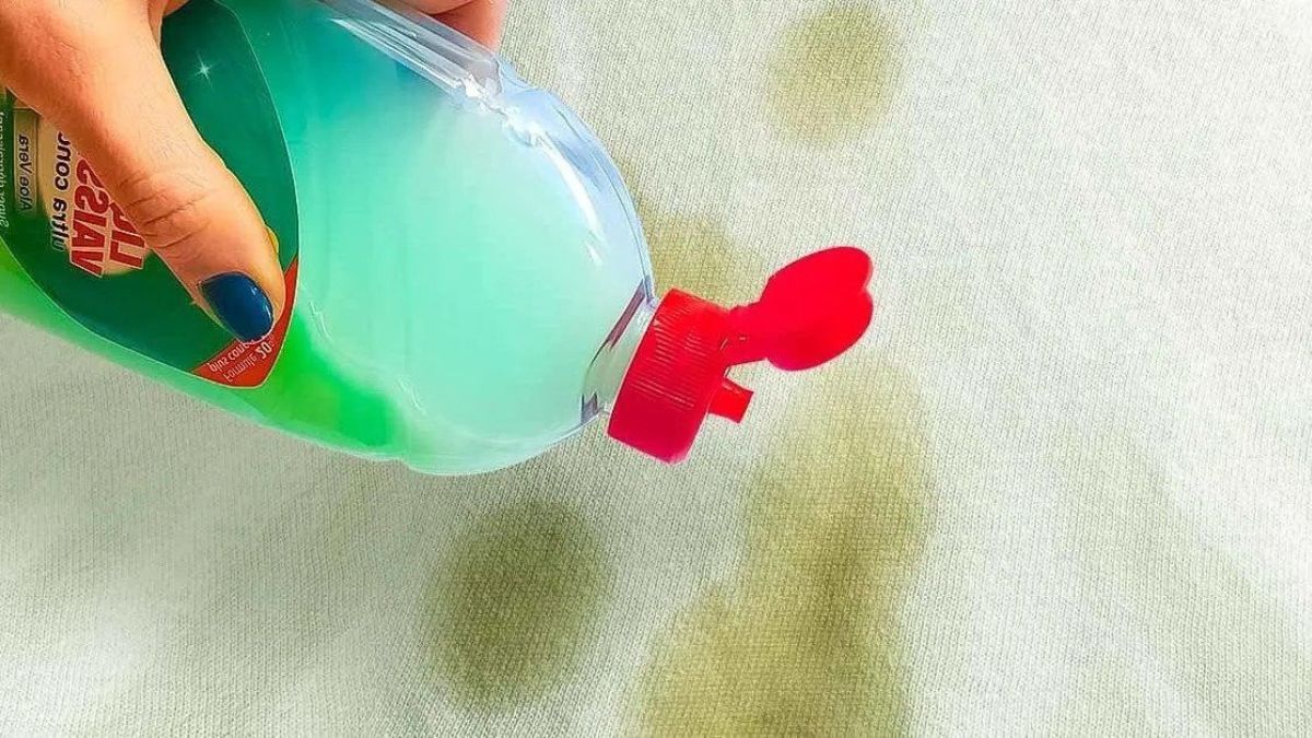 Comment enlever une tache d’huile sur un vêtement sans le laver