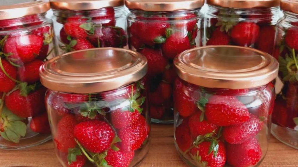 L'astuce infaillible pour conserver ses fraises plus longtemps